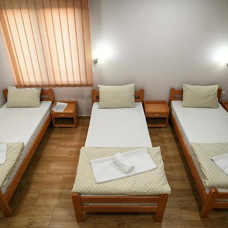 Prenociste I Restoran Ihthis Bajina Basta Luaran gambar