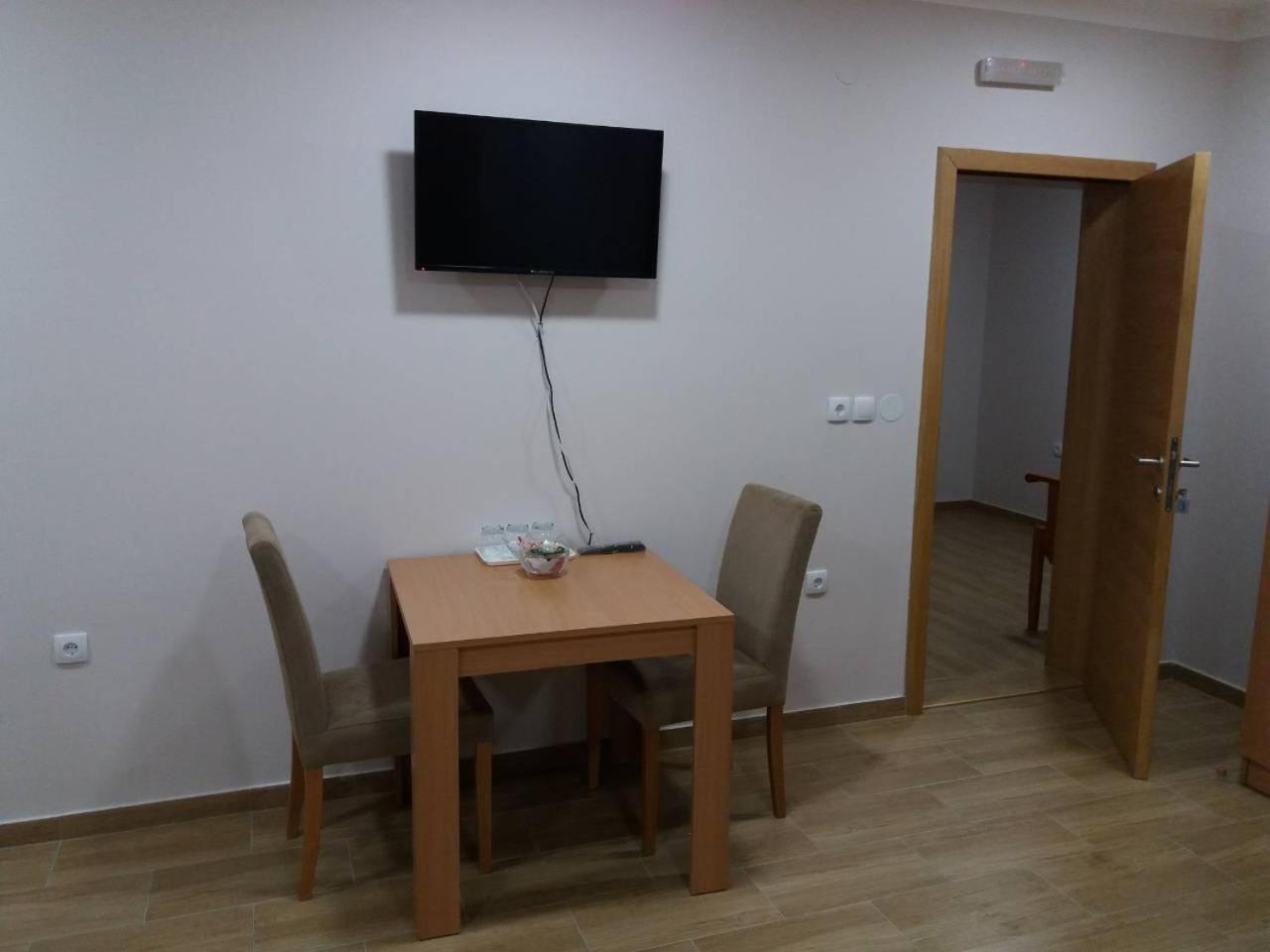 Prenociste I Restoran Ihthis Bajina Basta Luaran gambar